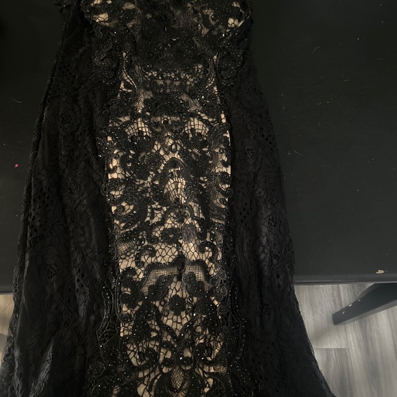 Long dress - Picture 1 of 3